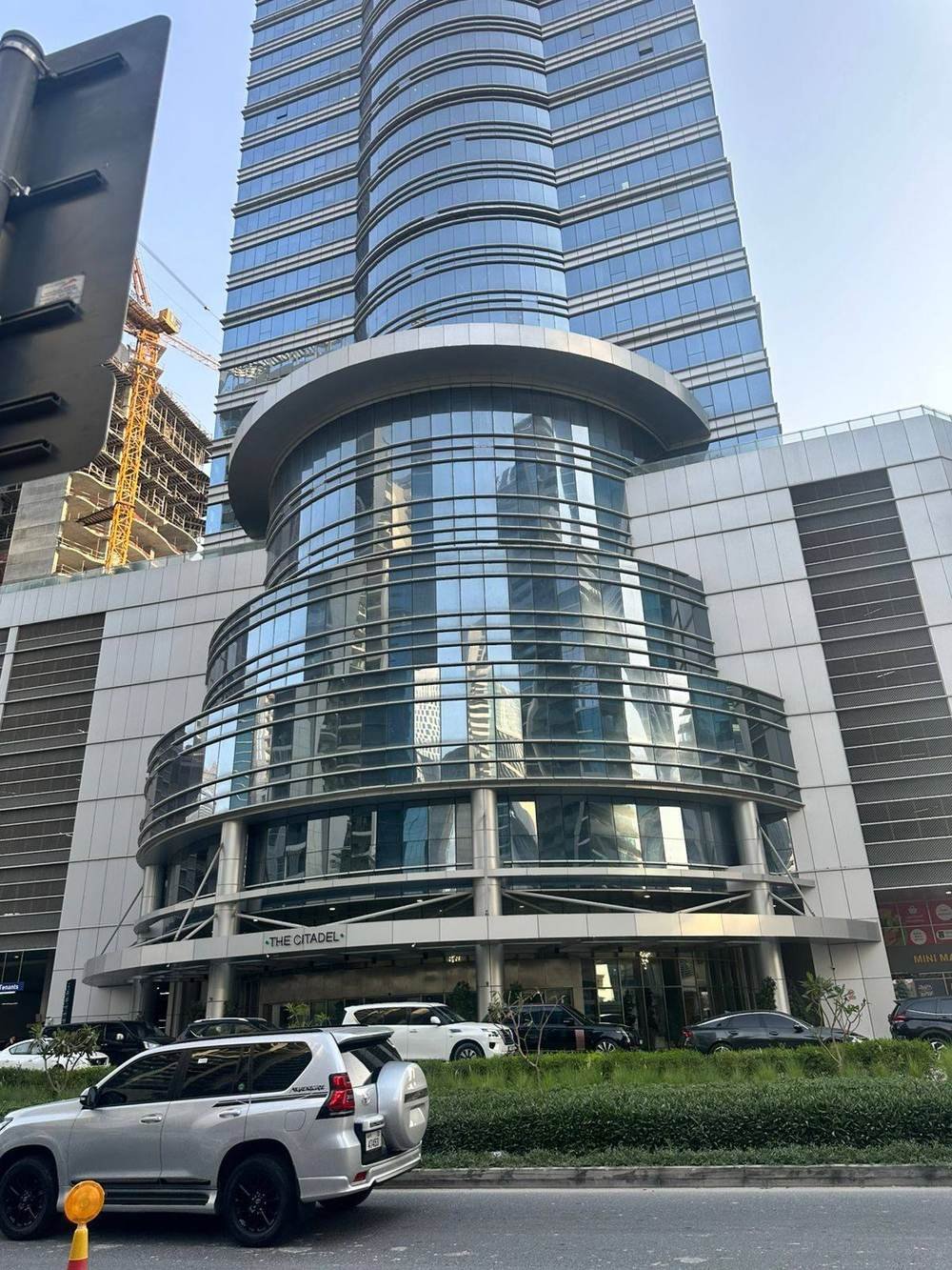 Client service desk at Wady Alshjrt repair centre, Business Bay, Dubai